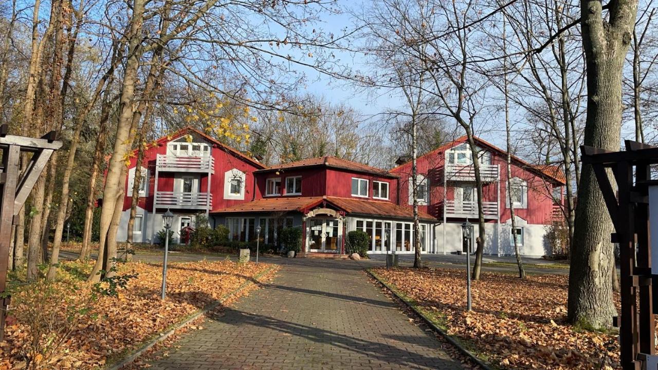 Hotel Rosengarten Leipzig-Naunhof Екстериор снимка