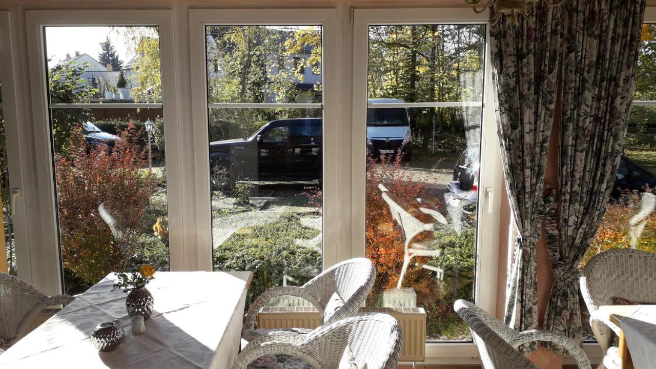 Hotel Rosengarten Leipzig-Naunhof Екстериор снимка