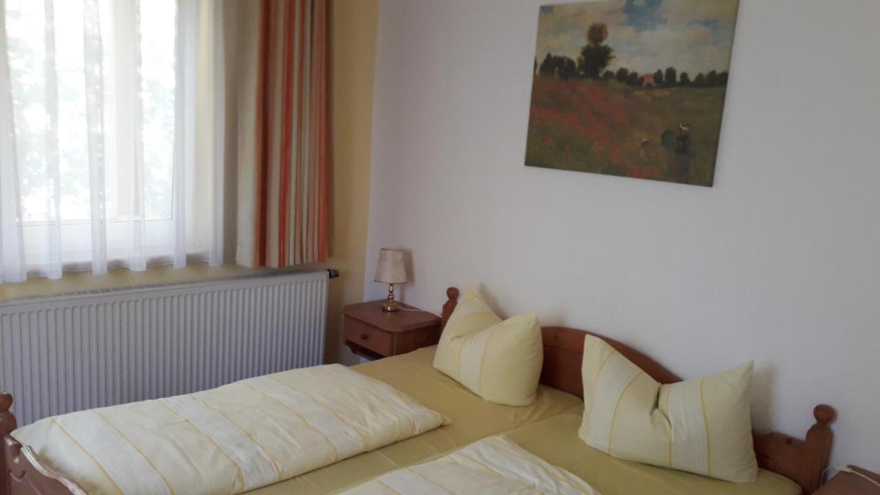 Hotel Rosengarten Leipzig-Naunhof Екстериор снимка