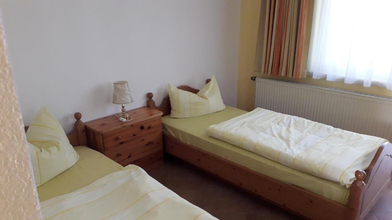 Hotel Rosengarten Leipzig-Naunhof Екстериор снимка