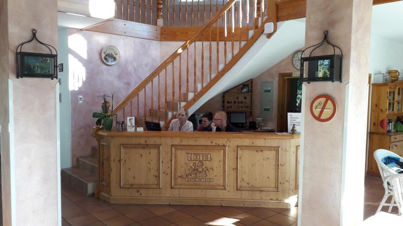 Hotel Rosengarten Leipzig-Naunhof Екстериор снимка